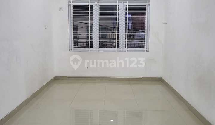 DISEWAKAN!! Rumah Bagus Unfurnish 2,5Lt Di Sunter  2