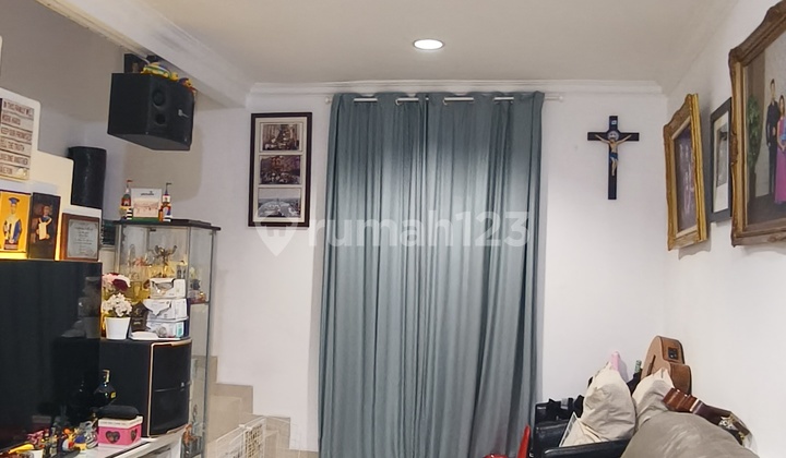 CHEAP!! Ready-to-Occupy House in Gading Arcadia, Negotiable Until Deal!!