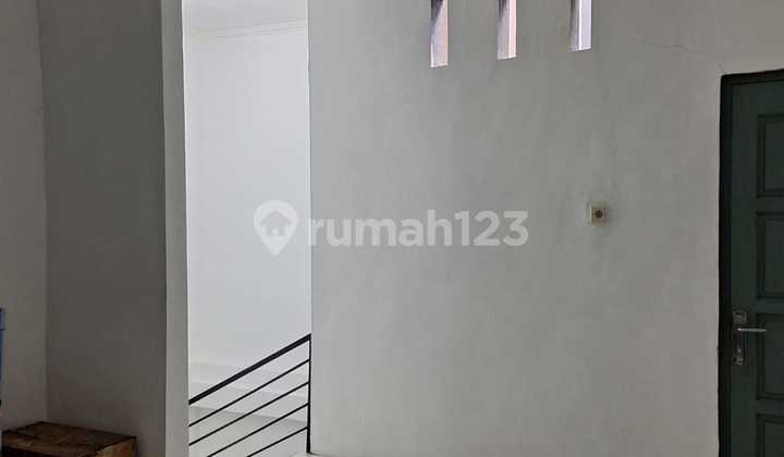 Jual Cepat, Rumah Rapih 2Lt Bisa Untuk Usaha Di Jatimulya, Nego  2
