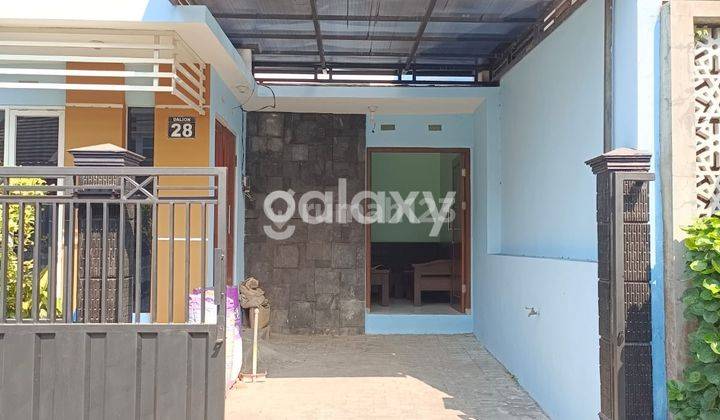 tampak depan rumah nyaman green living residence