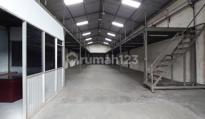 Gudang dengan Mezzanine+Kantor+Toilet