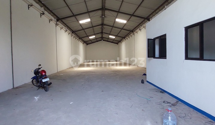 Gudang Margomulyo Permai Ada Kantor+toilet+wastafel Baru Siap Huni Gudang Margomulyo Permai Ada Kantor+toilet+wastafel Baru Siap Huni