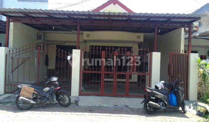 Nice House Strategic Location Nice House Strategic Location