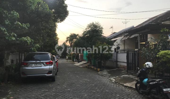 Dijual murah rumah bagus di Taman Cikas , siap huni bebas banjir 5 menit dari Apartemen Kemala Lagon dan Grand Metropolitan Bekasi , lokasi sangat strategis  2