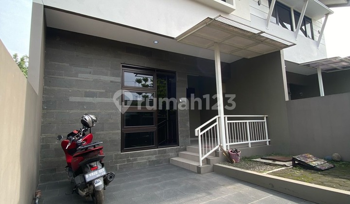 House for Rent, BKR Wing, Twin Sriwijaya Regol, Buah Batu, Bandung City. House for Rent, BKR Wing, Twin Sriwijaya Regol, Buah Batu, Bandung City.