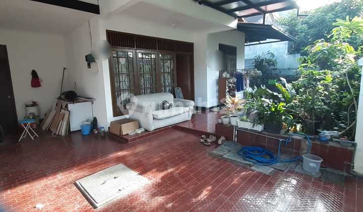 House for Sale in Antapani Bandung, Large Land Area, Pratista Complex. 2