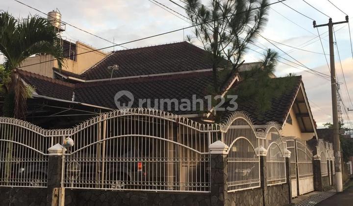 Rumah Luas di Antapani Bandung Sekitar Komplek Randusari Pratista Rumah Luas di Antapani Bandung Sekitar Komplek Randusari Pratista