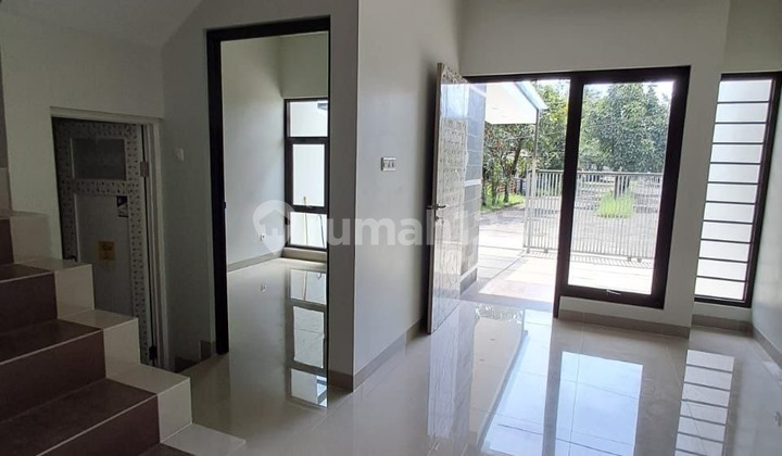 New House in Batu Indah near Batununggal, Buah Batu Toll Road, Bandung 2
