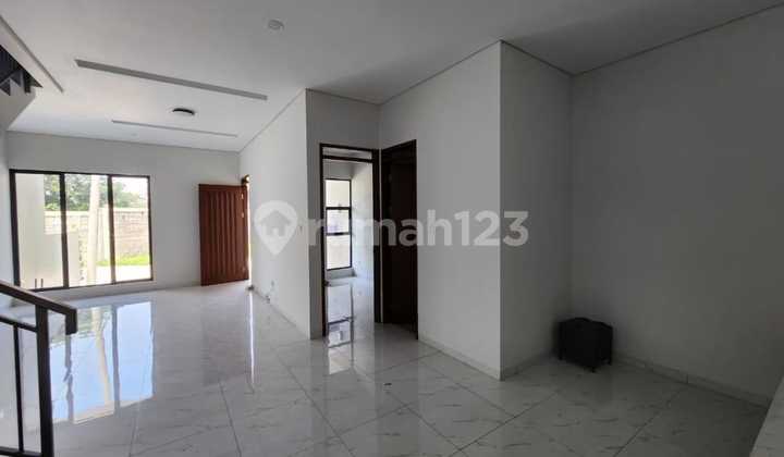 House for Sale in Batununggal Buah Batu Bandung, New and Ready to Occupy 2
