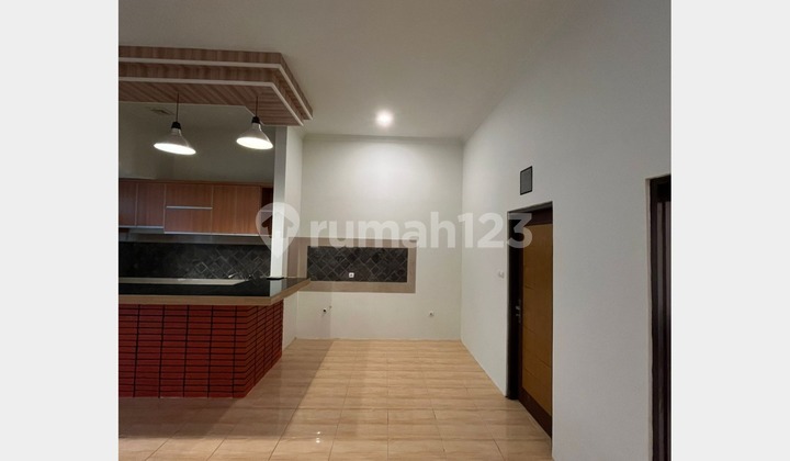 Rumah Dijual Cijagra Situsari Buah Batu Bandung Mewah & Siap Huni