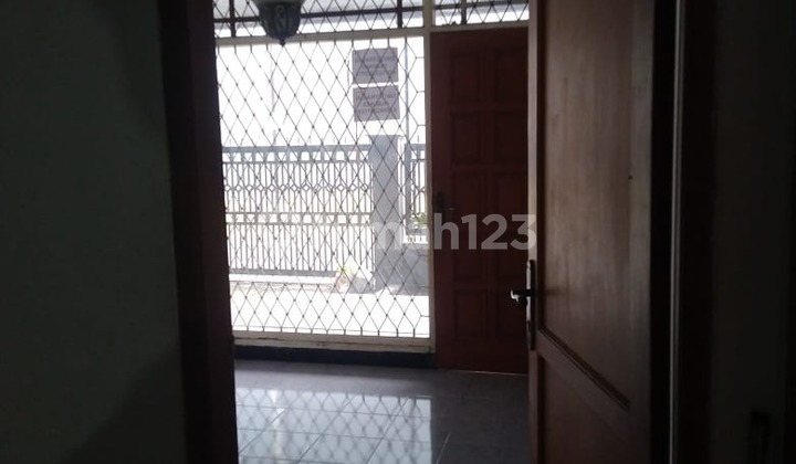 Sewa Rumah Srimahi Kembar Sayap BKR Buah Batu Cocok Untuk Kantor. 2