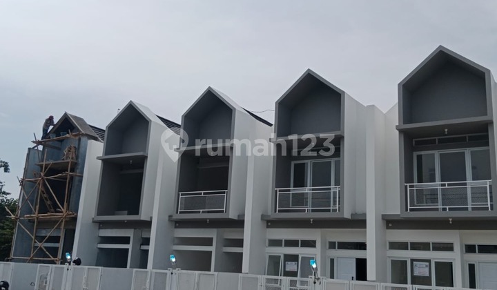 Rumah Dijual di Arcamanik Cisaranten Kulon Bandung Gress Siaphuni 2