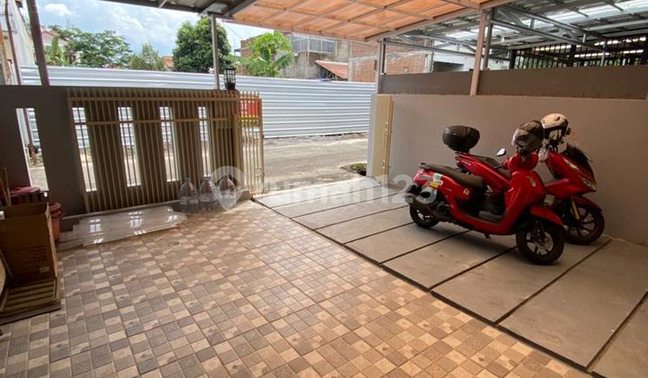 Nice Spacious 150 House Arcamanik Behind Griya Strategic Ready to Live In Nice Spacious 150 House Arcamanik Behind Griya Strategic Ready to Live In