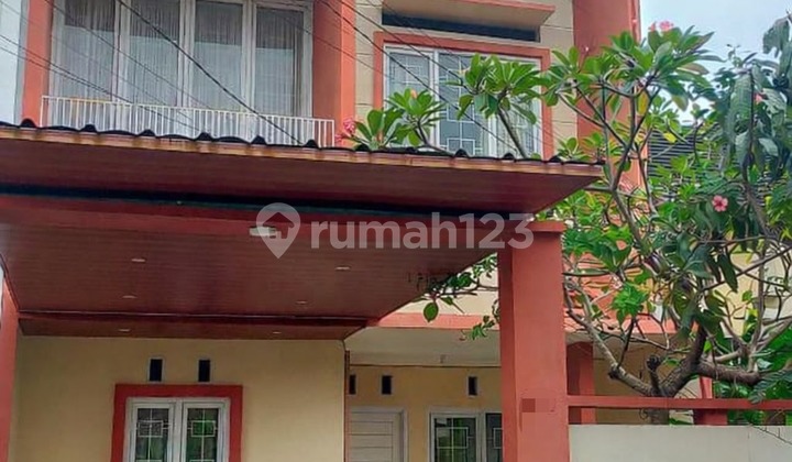 Jual Rumah Full Furnished di Arcamanik Cisaranten Kulon Bandung .
