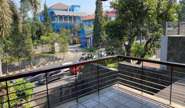 Rumah Jalan Dago Shm Bagus Siap Huni  1