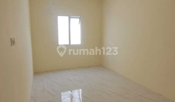 Disewakan Rumah 2 Lantai Siap Huni Fasilitas Lengkap 2