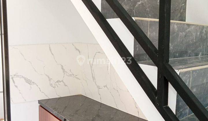 dapur rumah 2 lantai dalam komplek