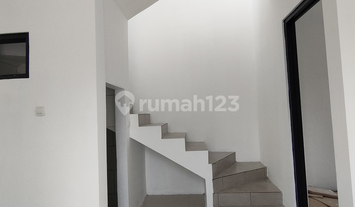 Rumah Siap Huni Dp 0% Dalam Cluster Belakang Plaza Cibubur 2