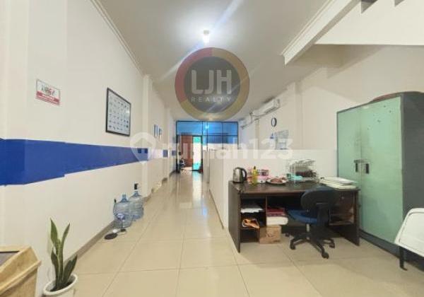 Ruko Kawasan Grand Wisata 3 Lantai di Boulevard, Cocok untuk Kantor, Minimarket, Klinik maupun Apotik, Akses Langsung Grand Wisata dan Tol Tambun