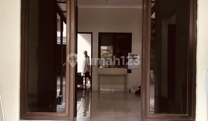 For Rent Ready-to-Occupy House Fully Furnished 3 Bedrooms Near Mall Toll Access Tambun Grand Wisata Bekasi