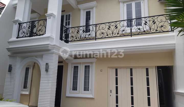 For Sale: 2-Story House with 4 Bedrooms, Ready to Move In, Furnished, Green Environment, Flood-Free, Access to Tambun Toll Road in Dukuh Bima, Kota Legenda, Bekasi. 2