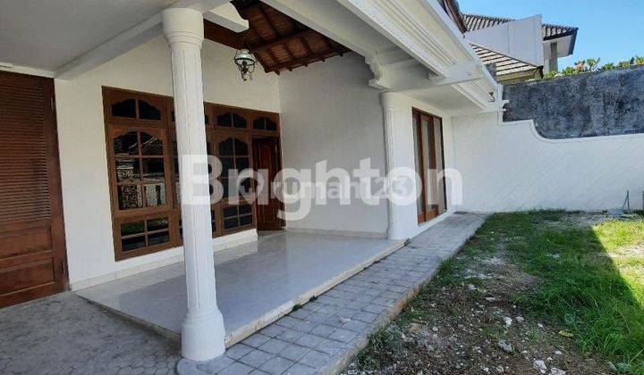 RUMAH LUAS DI AREA GATOT SUBROTO DENPASAR 1