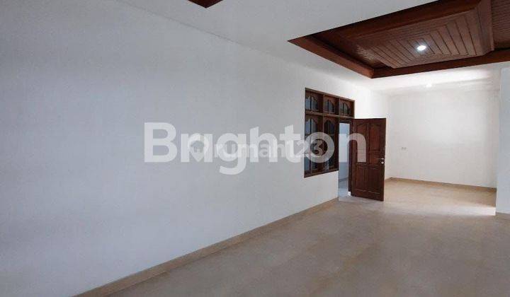 RUMAH LUAS DI AREA GATOT SUBROTO DENPASAR 2