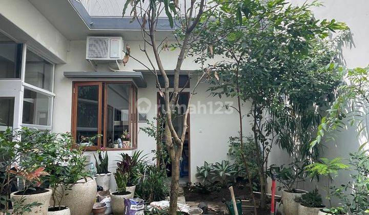 Rumah Bagus Lokasi Strategis di Graha Famili, Wiyung, Surabaya 2