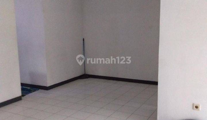 Rumah Nyaman Terawat di Taman Kopo Indah 1 2