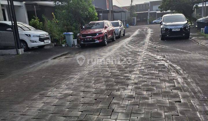 Rumah Minimalis Nyaman Dalam Cluster di Batununggal Indah 2