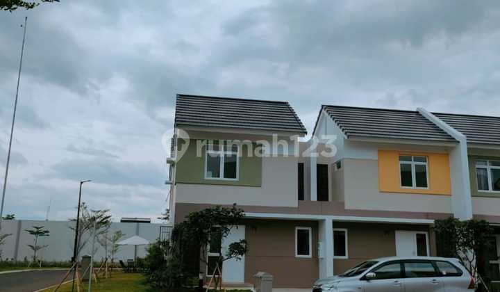 Rumah Hook 2 Lantai di Cluster Dayana Summarecon Bandung Rumah Hook 2 Lantai di Cluster Dayana Summarecon Bandung