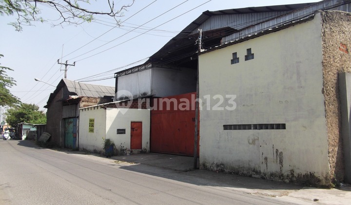 Gudang Besar 2 Lantai Strategis di Solokan Jeruk Bandung