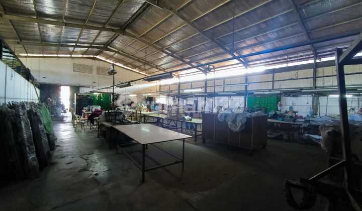 Gudang Strategis Akses Container di Cilampeni Bandung