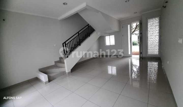 Rumah Bagus Nyaman Siap Huni di Cluster Amanda Summarecon Bandung