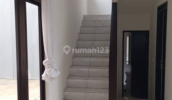 Rumah Minimalis Strategis di Simakirana Kota Baru Parahyangan 2