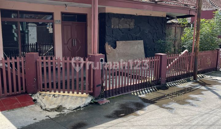 Rumah Tua Hitung Tanah Strategis di Moh Toha Bandung