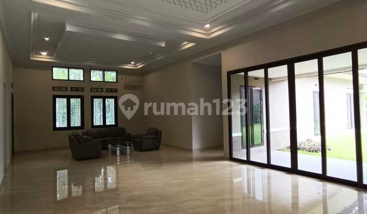 Rumah Mewah Elit di Cluster BTD Kota Baru Parahyangan 2