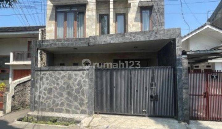 Rumah Bagus 2 Lantai Murah di Sekepanjang Cikutra Bandung 1