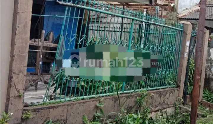 Rumah Hitung Tanah Murah Strategis di Area Cipedes Bandung 2