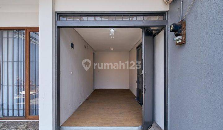 Rumah Cantik Siap Huni Pusat Kota di Karang Anyar Bandung 2