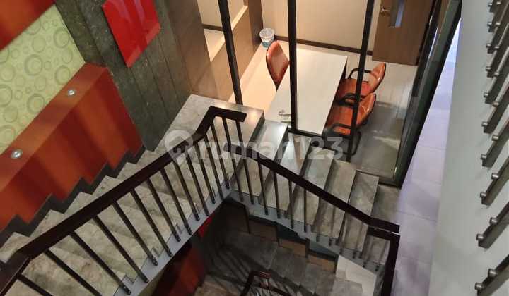 Strategic 4-Story Commercial Space on Mainroad Burangrang Bandung