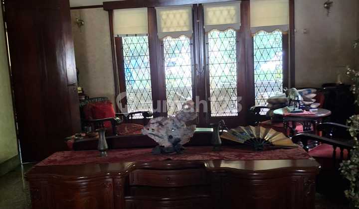 Rumah Luas Nyaman Strategis di Sayap Riau Bandung 1