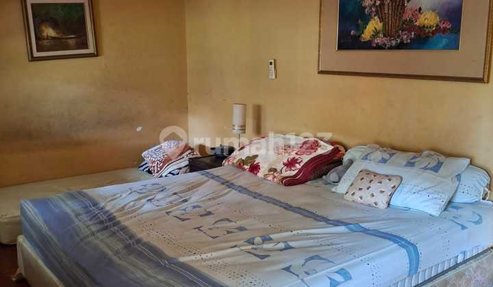 Rumah Luas Nyaman Strategis di Sayap Riau Bandung 2