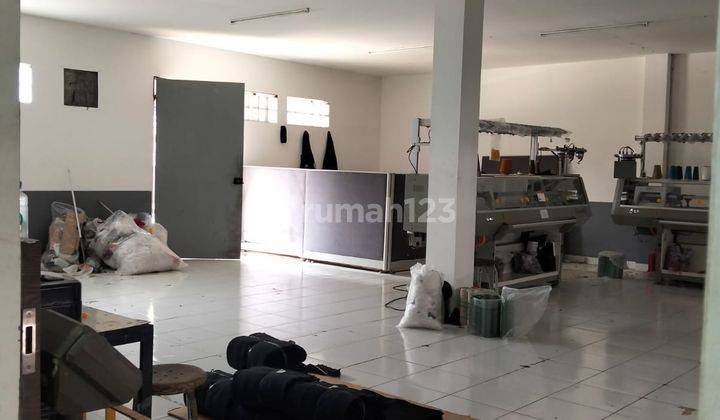 Gudang Kantor Strategis Siap Pakai di Taman Holis 1