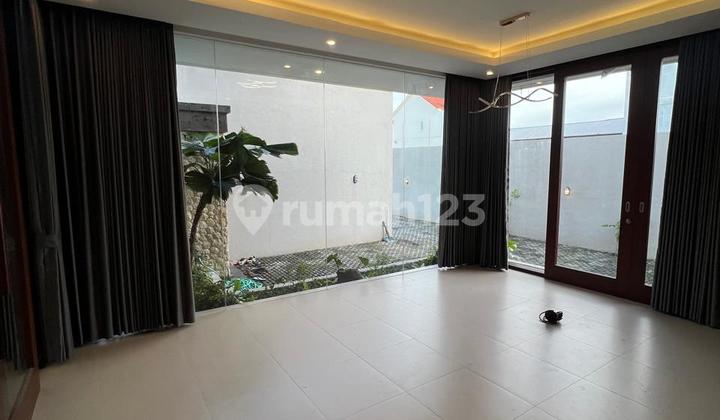 Villa Baru Cantik Siap Huni Furnished di Cemagi Bali 2