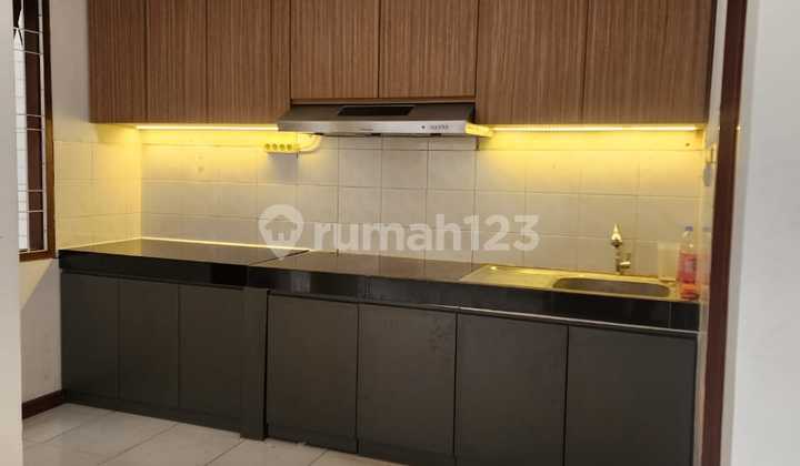 Rumah 2 Lantai Terawat Siap Huni di Pasir Luyu Bandung 2