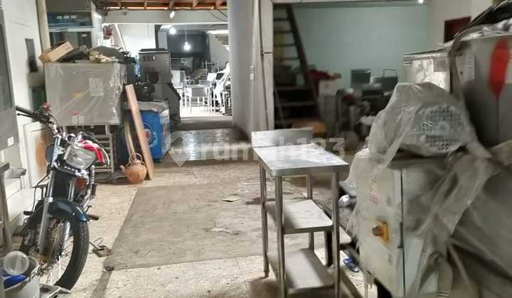 Gudang Besar Strategis di Jalan Sukamenak Bandung