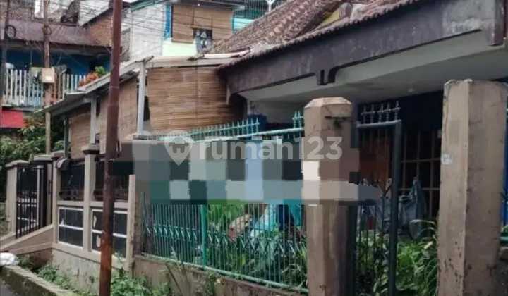 Rumah Hitung Tanah Murah Strategis di Area Cipedes Bandung 1