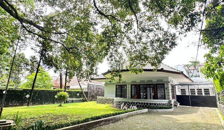 Rumah Bangunan Belanda Nyaman Terawat di Cilamaya Bandung 1