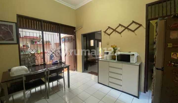 Jual Cepat Rumah Pemilik Bu Di Villa Permata Santi Cinere Depok 2